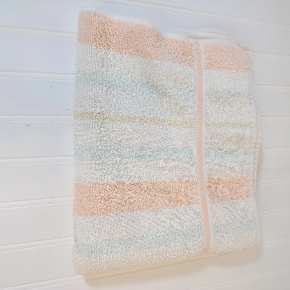 Vtg Stevens Tri-Color Retro Striped Terry Bath Towel Pink Peach 100 Cotton 40x24